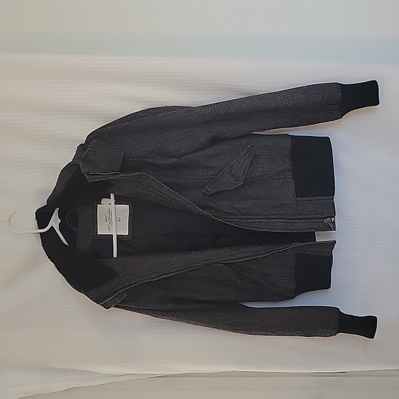 HM Jacket - Picture 4 of 4